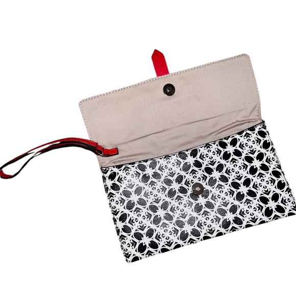 The Limited ENVELOPE CLUTCH/WRISTLET in red, white & black geometric design EUC - Picture 4 of 10